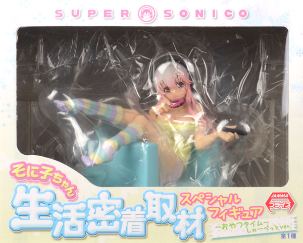 FuRyu Super Sonico Sonico-chan Seikatsu Micchaku Shuzai Special Figure -Oyatsu Time- Sorbet ver. (Game-prize)