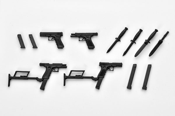 Tomytec LittleArmory (LA028) 1/12 Glock 17, 18C Type Plastic Model