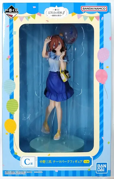 BANDAI SPIRITS Ichiban Kuji The Quintessential Quintuplets SS -Best Holiday- C Prize - Miku Nakano Theme Park Figure (Game-prize) imagen 1