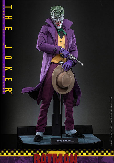Hot Toys Comic Masterpiece "Batman: The Killing Joke" 1/6 Scale Figure Joker