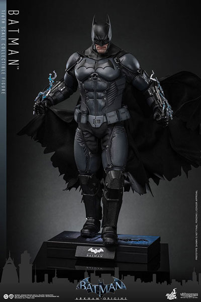 Hot Toys Video Game Masterpiece Batman: Arkham Origins 1/6 Batman