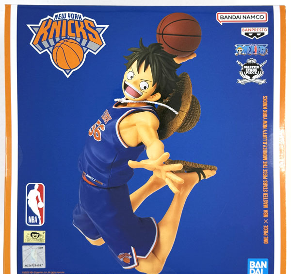 BANDAI SPIRITS ONE PIECE x NBA MASTER STARS PIECE THE MONKEY.D.LUFFY NEW YORK KNICKS Complete Figure รูปภาพ 1