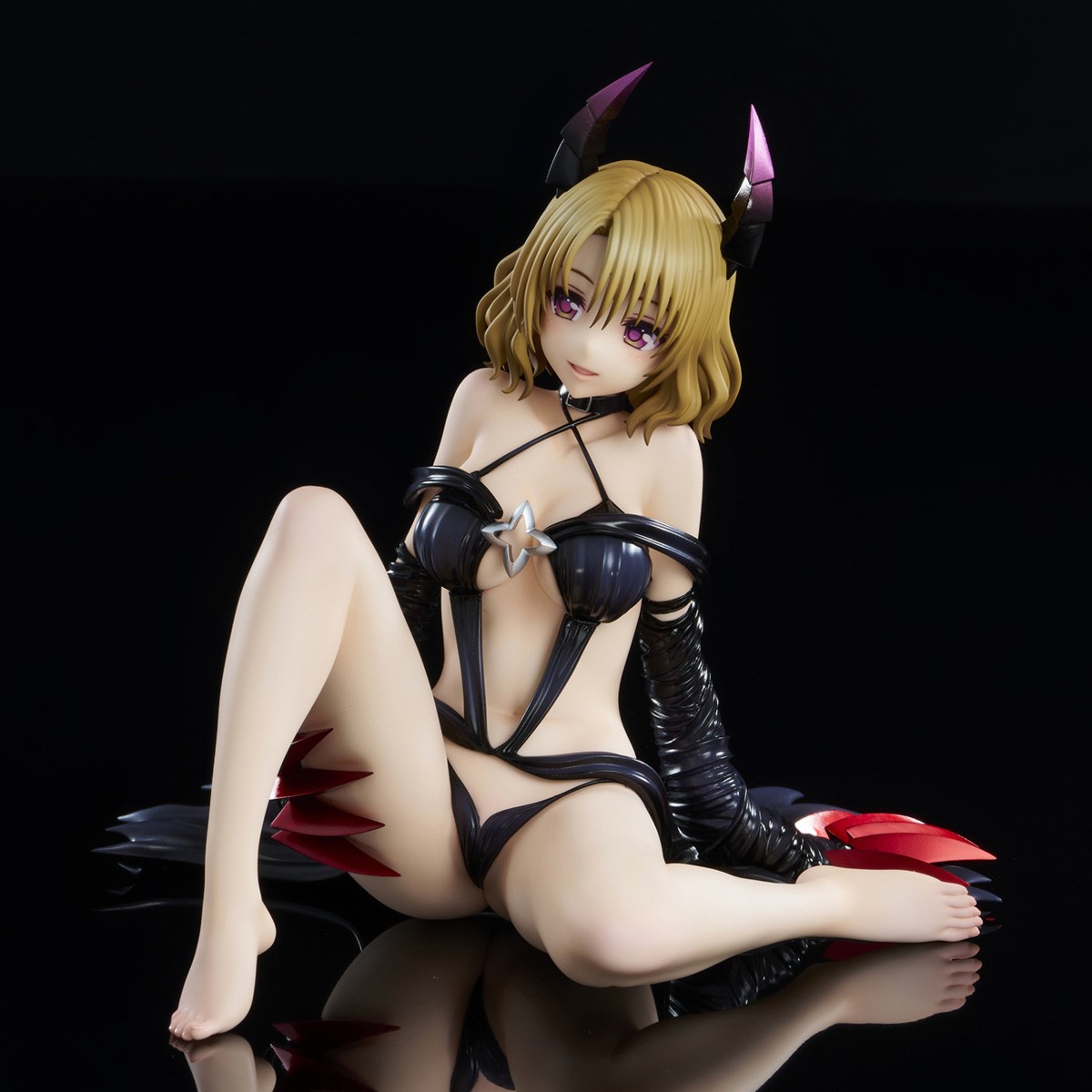 Union Creative To Love-Ru Darkness Risa Momioka Darkness ver. Renewal Package Edition (Figure) image 4