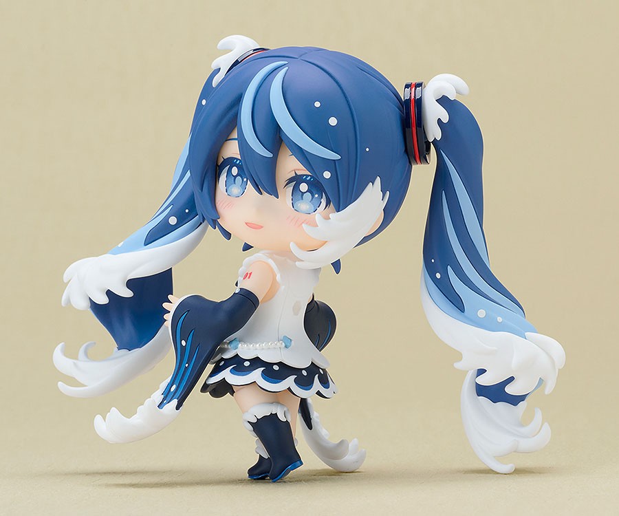 Good Smile Company Nendoroid Hatsune Miku: Katsushika Hokusai Collaboration Ver. (Rella) (Figure) image 6
