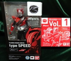 Bandai SHFiguarts Kamen Rider Drive Kamen Rider Drive Type Speed Max Flare set Included