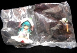 Kaiyodo Hokkaido Figure Souvenir 2 Snow Miku 2013 version Strawberry Shiromuku image 1