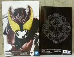 The SPIRITS SHFiguarts BANDAI ( Shinkocchou Seihou ) Kamen Rider Kiva Kamen Rider - Kiba Kiva Form special base stand with
