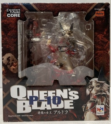 MegaHouse Excellent Model Core Queen of逢魔Aldora ( Normal red clothes) PVC Bild 1