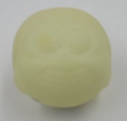 Yujin Character Ball Collection Human Model Glow in the Dark Type imagen 1