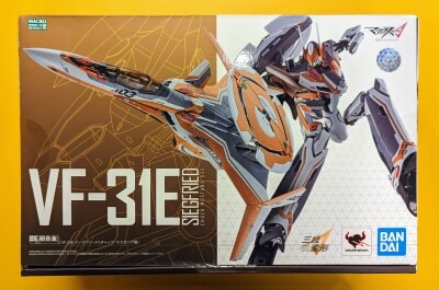 Bandai DX Gokin VF-31E Siegfried (zip fastener Mustang)