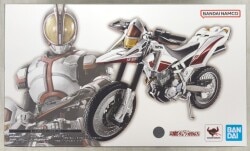 BANDAI SPIRITS SHFiguarts/Shinkocchou Seihou Kamen Rider Faiz Auto Vajin (Vehicle Mode)