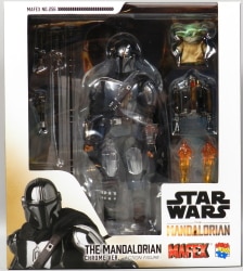 Medicom Toy MAFEX MANDALORIAN CHROME VER 256 gambar 1
