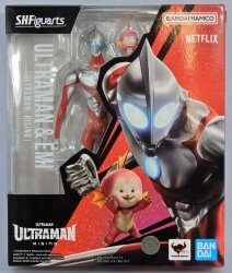 Bandai SH Figuarts Ultraman and Emi (ULTRAMAN: RISING)