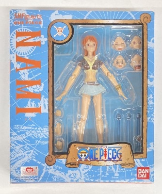 Bandai SHFiguarts Nami Bild 1