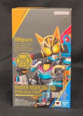 BANDAI SPIRITS SHFiguarts Kamen Rider Geats Nago Fever Beat form Bild 1