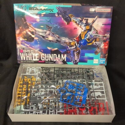 Bandai HG White Gundam 12 image 1