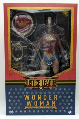HOTTOYS MOVIE MASTERPIECE WONDER WOMAN (COMIC CONCEPT) MMS506 image 1