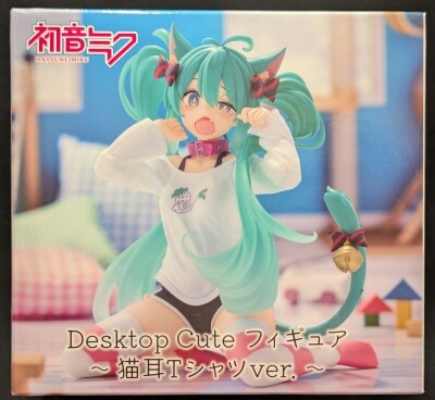 Taito Desktop Cute Figure Hatsune Miku ~Cat Ear T-Shirt Ver.~