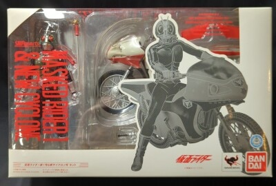 Bandai SHFiguarts Kamen Rider New No. 1 and New Cyclone set