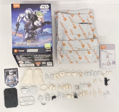 BLOKEES CHAMPION CLASS Model Kits STAR WARS / THE MANDALORIAN AND GROGU AT-RT Pilot Bild 1