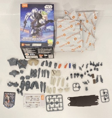 BLOKEES CHAMPION CLASS Model Kits STAR WARS / THE MANDALORIAN AND GROGU Super Tactical Droid & Mathematical Droid รูปภาพ 1