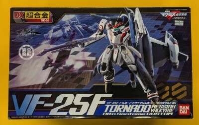 バンダイ DX超合金 VF-25F トルネードメサイアバルキリー(早乙女アルト機) GE50 gambar 1