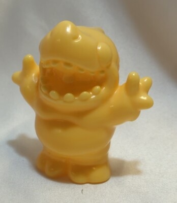 Prestige CAS series 1 momoco studio Momoko Shark Yellow Molding/Unpainted