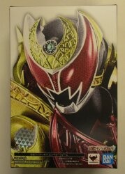 Bandai Spirits SHFiguarts Shinkocchou Seihou Kamen Rider - Kiva Kamen Rider - Kiva Emperor form gambar 1