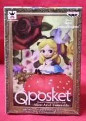Banpresto - Q Posket Disney Characters petit Alice, Ariel, Esmeralda Alice gambar 1