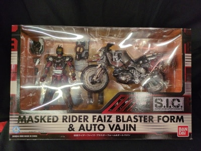 Bandai SIC Kamen Rider 555 (Faiz) Kamen Rider 555 (Faiz) Blaster form& Auto Vajin 29