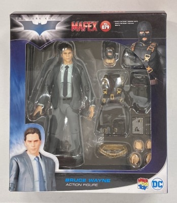 MAFEX BRUCE WAYNE 079