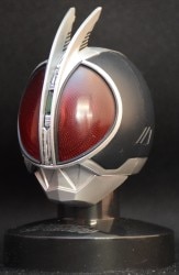Bandai Rider Mask Collection 09 Kamen Rider 555 (Faiz) Kamen Rider 555 (Faiz) (Accel Form) (Luminous base stand ) 02 Bild 1