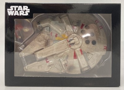 Sega Premium 1/200 Scale Figure Millennium Falcon 1/200 image 1