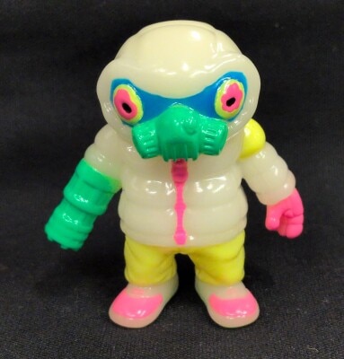 MEDICOMTOY VAG AGOGO GYAROMI OIDKILLER Glow in the Dark