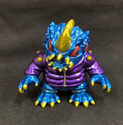 MEDICOMTOY VAG AGOGO GYAROMI Voidon Metallic Blue รูปภาพ 1