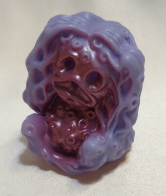 MEDICOMTOY VAG series 1 meemie Emelian (purple molded/pink)