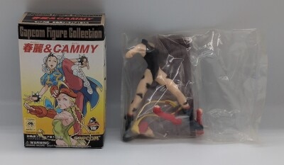 Capcom Chun Li& Cammy Capcom figure collection [Cammy C / Repaint Color] Bild 1