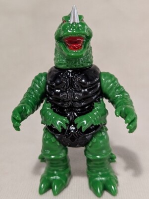 Yamakatsu 's seemingly impossible-to-find Showa-era soft vinyl Kaiju , the crocodile-turtle demon beast Ogre Alligail