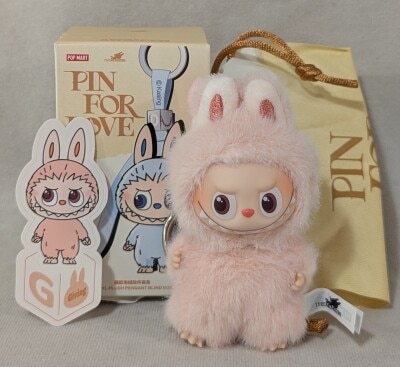 POP MART PIN FOR LOVE SERIES VINYL PLUSH PENDANT BLIND BOX THE MONSTERS G image 1