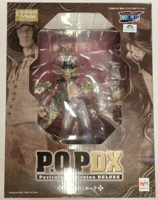 MegaHouse POP DX One Piece Hawk's Eye Mihawk