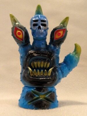 MEDICOMTOY VAG series 44 Terrible Whore - Fucking Four Fingers Blue