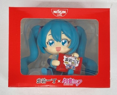 Nisshin Demae Itcho & Hatsune Miku figure (holding instant noodles) รูปภาพ 1