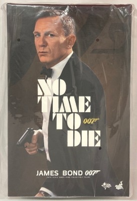 Hot Toys Movie Masterpiece James Bond