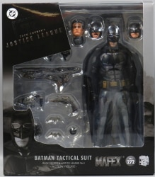 Medicom Toy MAFEX BATMAN TACTICAL SUIT (ZACK SNYDER'S JUSTICE LEAGUE Ver.) 272 gambar 1