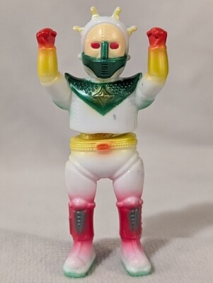 MEDICOMTOY VAG SERIES 41 ZOLLMEN Space Guy 56 White x Metallic Green Red รูปภาพ 1