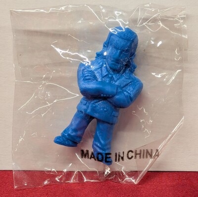 Seven Two Geo Exclusive Capsule Figure Yakuza (Ryu Ga Gotoku) Akira Nishikiyama Blue color image 1