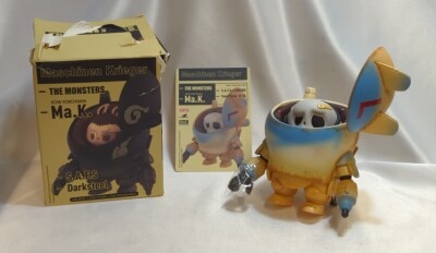 POPMART THE MONSTERS X Kow Yokoyama Maschinen Krieger SAFS X LABUBU Sand Wave gambar 1
