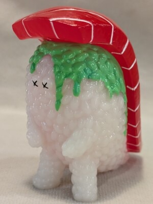 Sentinel Sushi Kaiju Sushi L-A Real Sushi Size Figure Collection Nakao Teppei Tuna with Wasabi Secret Plum (LR) Bild 1