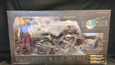 스퀘어 에닉스 PLAY ARTS 클라우드 스트라이프 & 하디 데이토나 이미지 1