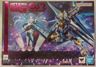 Bandai Spirits METAL ROBOT SPIRITS <side ms=""> Mobile Suit Gundam Seed FREEDOM Strike Freedom Gundam Type-2 [Hatsune Miku Ver.] </side>